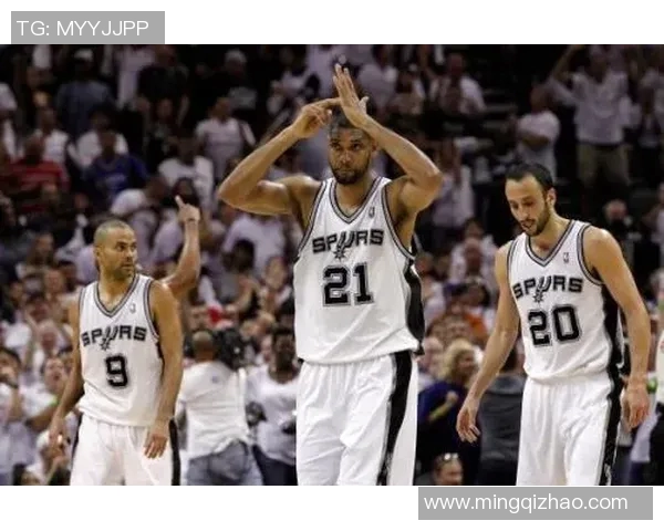 南京篮球队进攻革新之路探索团队合作与战术创新的完美结合