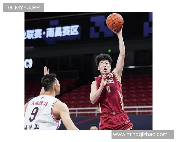 武汉飞盘队防守策略解析：如何在比赛中提升防守效率与团队协作