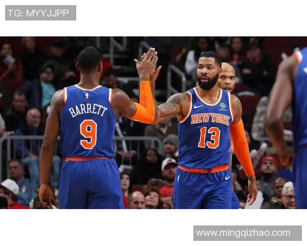 尼克斯与掘金激战正酣NBA赛季精彩对决引发球迷热议